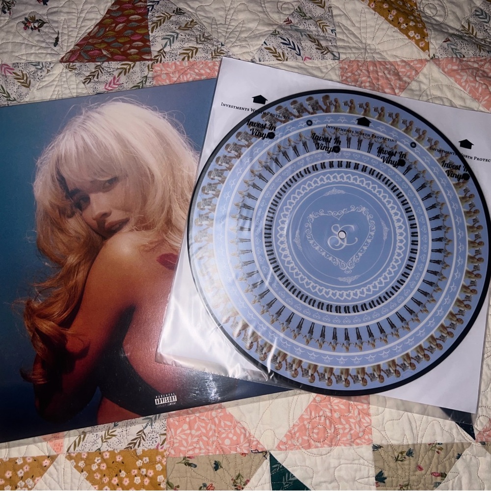 Sabrina Carpenter “Short n Sweet” Deluxe Blood Records edition